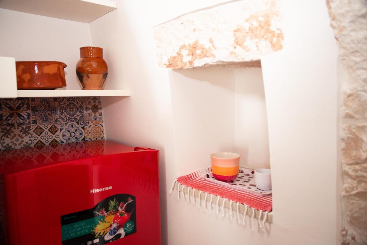 Trulli Donna Isabella 2 Bed and Breakfast Locorotondo Εξωτερικό φωτογραφία