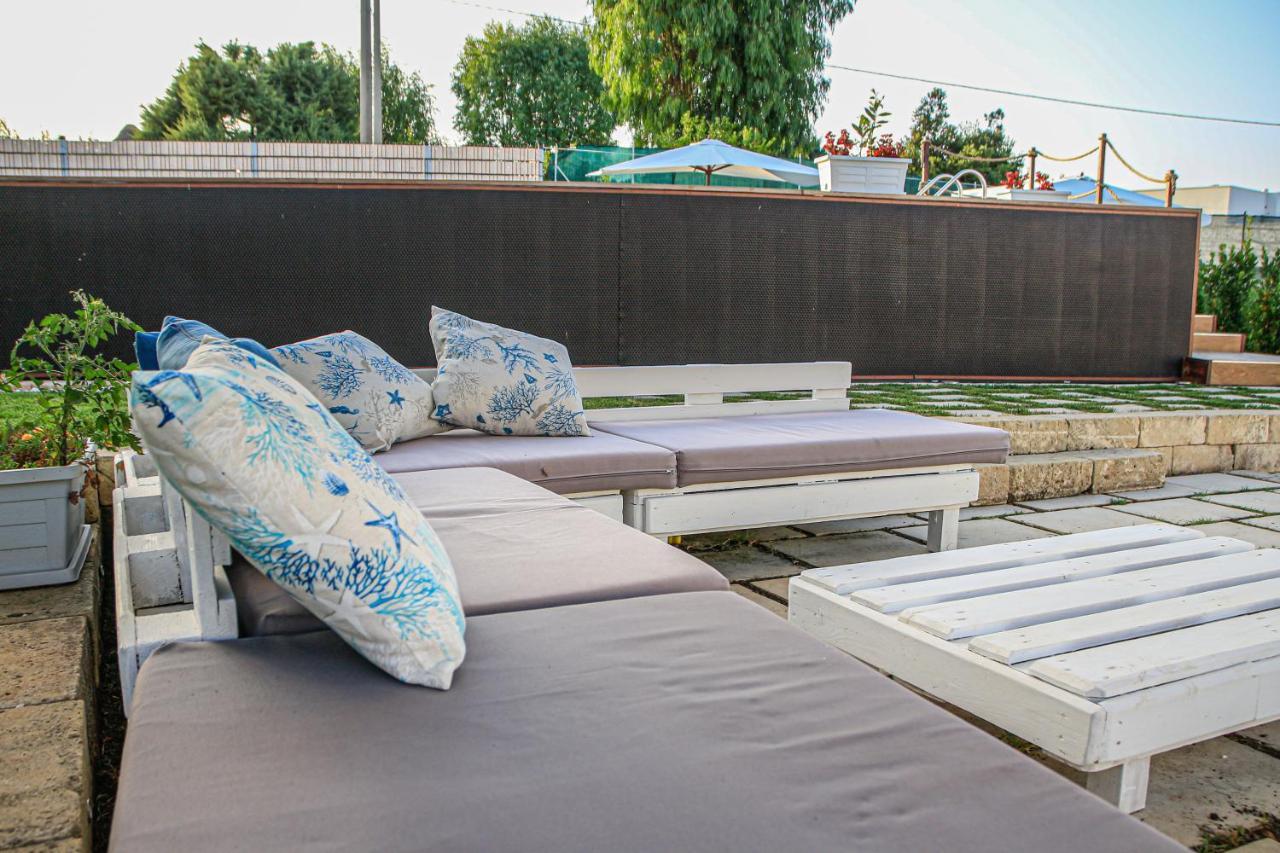 Trulli Donna Isabella 2 Bed and Breakfast Locorotondo Εξωτερικό φωτογραφία